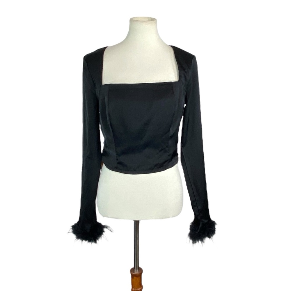 NWT Lulus black cropped blouse size S